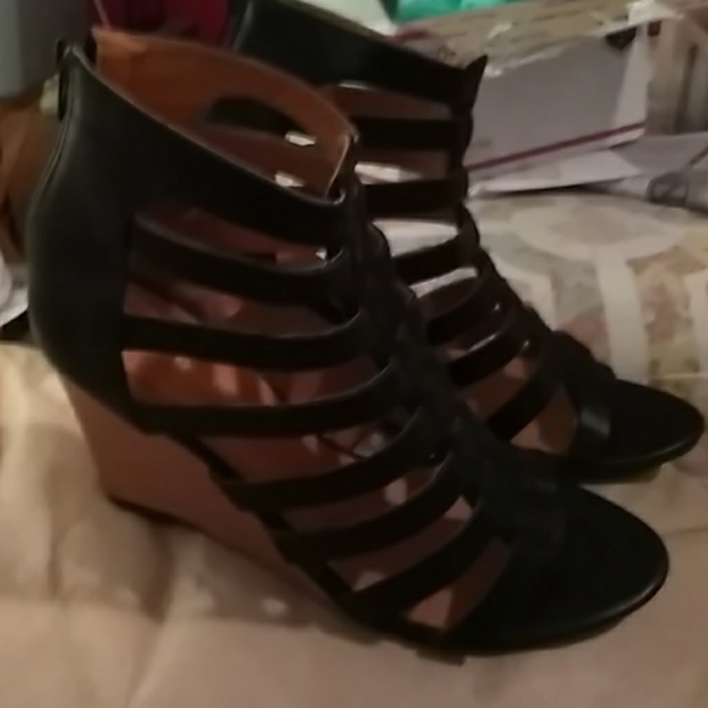Wedges - Picture 2 of 3